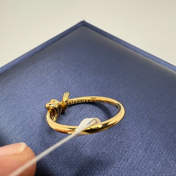 Knot RIng Sz 7.5 (15) - Picture 3 of 10